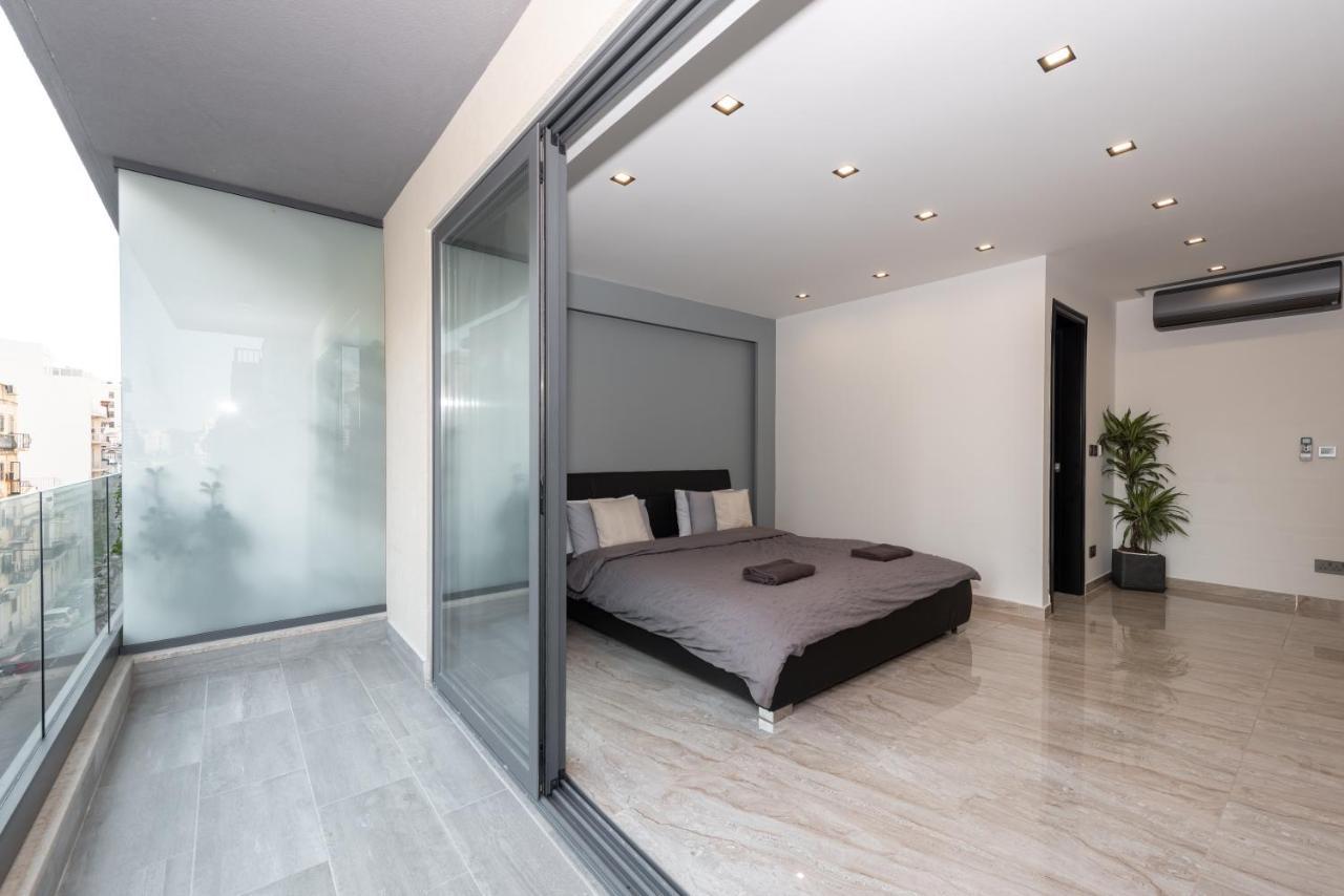 Luxury 2 Bed Apartment In The Heart Of St Julians San Julián Exterior foto